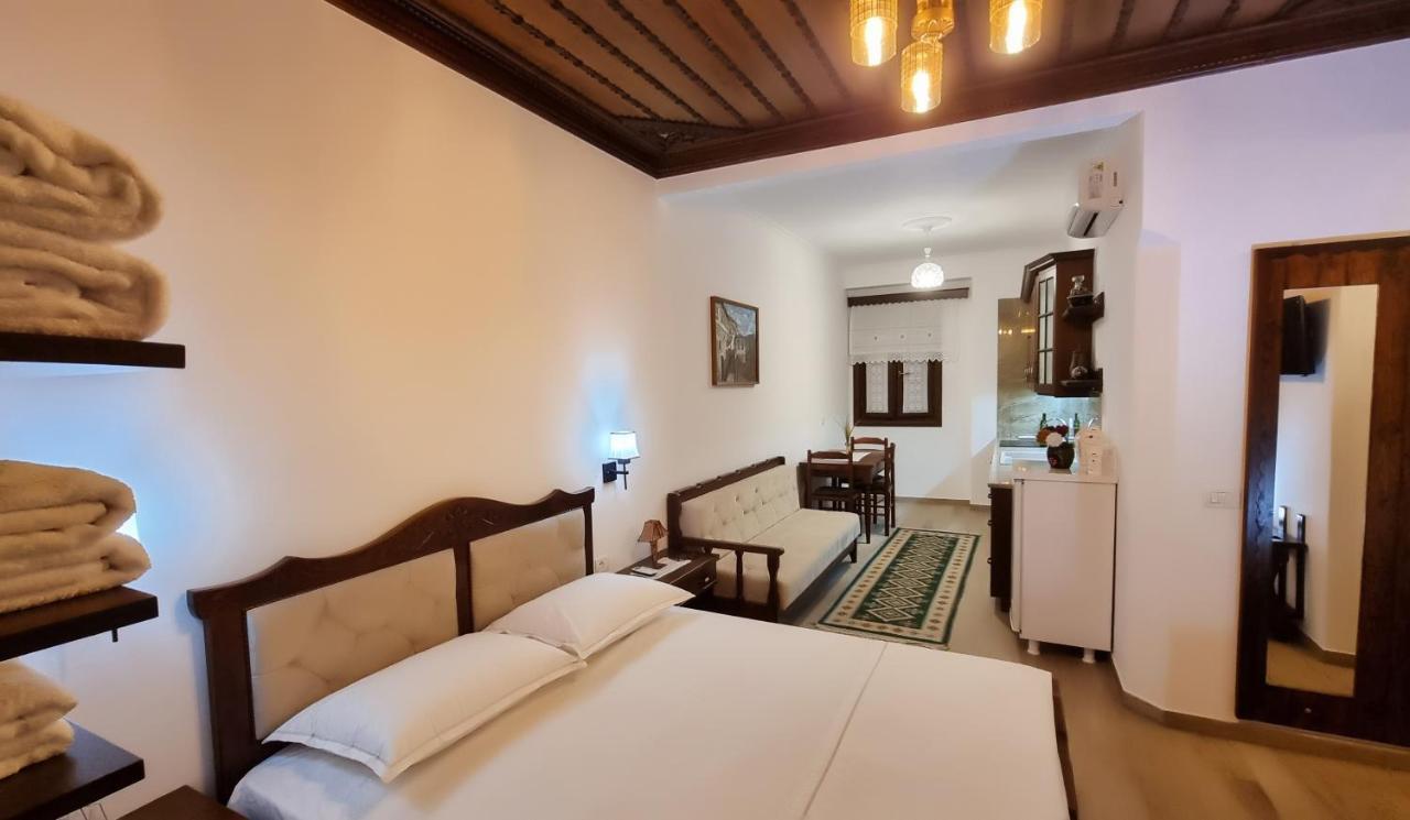 Master Hotel Berat Exterior foto