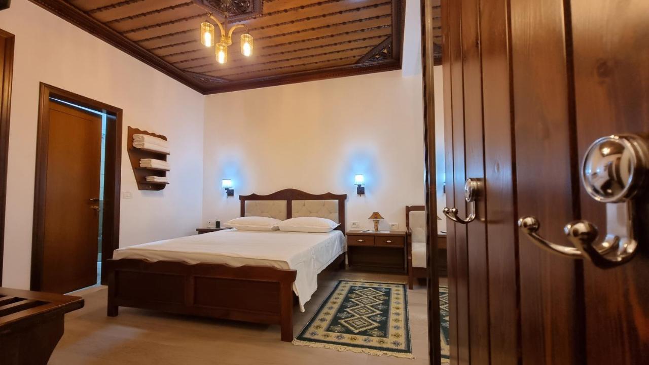 Master Hotel Berat Exterior foto